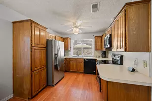 3500 Primrose Ln, Bedford, TX 76021 - Photo 6