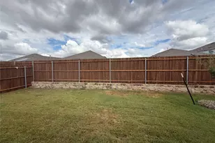 2207 Neyland Dr, Ennis, TX 75119 - Photo 14