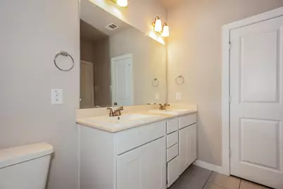 613 Sophia Way, Lewisville, TX 75057 - Photo 12