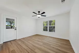 718 N Union St, Whitesboro, TX 76273 - Photo 12