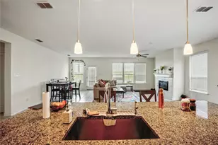 604 Bronze Forest Dr, Fort Worth, TX 76131 - Photo 10