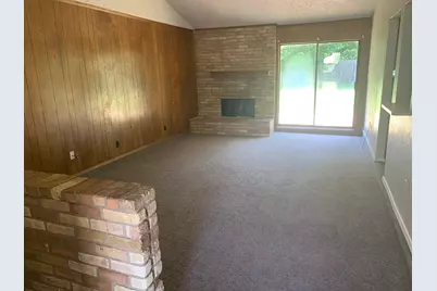 2518 Highgate Drive, Arlington, TX 76016 - Photo 2