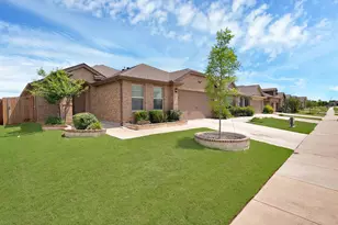 228 Foxhunter St, Fort Worth, TX 76131 - Photo 28