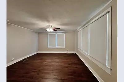 713 Spring Street, Granbury, TX 76048 - Photo 16