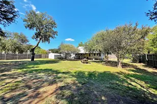 713 Spring St, Granbury, TX 76048 - Photo 22