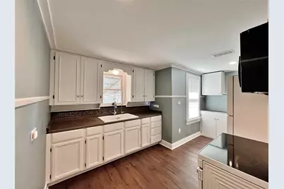 713 Spring Street, Granbury, TX 76048 - Photo 12