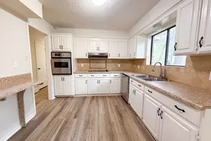 4717 Burning Springs Dr, Arlington, TX 76017 - Photo 2