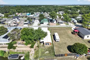 6624 Dayla Ct, Granbury, TX 76049 - Photo 14