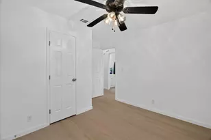 617 S Waxahachie St, Mansfield, TX 76063 - Photo 16
