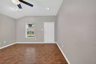 756 River Garden Dr, Fort Worth, TX 76114 - Photo 8