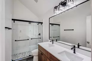 1306 Bentley Dr, Carrollton, TX 75006 - Photo 6