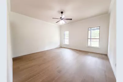 7913 Caddo Cove, McKinney, TX 75071 - Photo 4