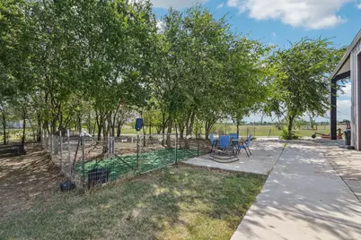 169 Chisam Road, Valley View, TX 76272 - Photo 32