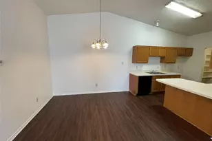 1708 Carrington Dr, Glenn Heights, TX 75154 - Photo 4