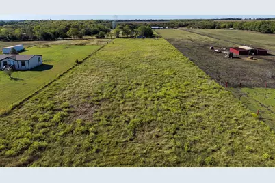 8300 Fm 697, Whitewright, TX 75491 - Photo 4