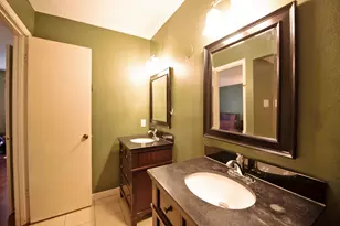 7107 Holly Hill Dr, Dallas, TX 75231 - Photo 20