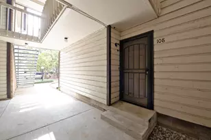 7107 Holly Hill Dr, Dallas, TX 75231 - Photo 6