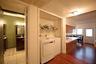 7107 Holly Hill Dr, Dallas, TX 75231 - Photo 16