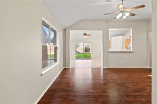 9204 Warren Dr, McKinney, TX 75071 - Photo 2