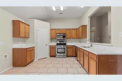 9204 Warren Drive, McKinney, TX 75071 - Photo 6