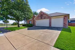 4001 Bridge Water Rd, Heartland, TX 75126 - Photo 28