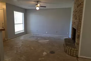2400 Monte Carlo Dr, Arlington, TX 76015 - Photo 2