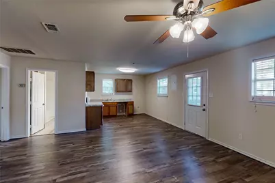 4413 Vermont Avenue #B, Fort Worth, TX 76115 - Photo 10