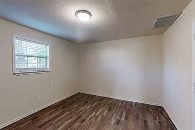 4413 Vermont Avenue #B, Fort Worth, TX 76115 - Photo 14