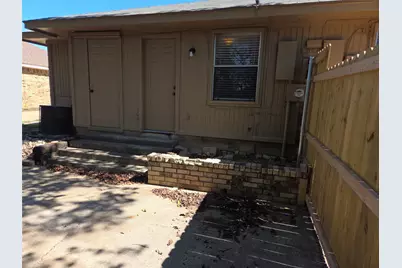 2400 Monte Carlo Drive #B, Arlington, TX 76015 - Photo 2