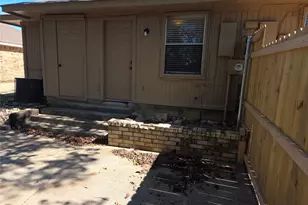 2400 Monte Carlo Dr, Arlington, TX 76015 - Photo 2