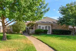 6025 Daven Oaks Dr, Dallas, TX 75248 - Photo 1