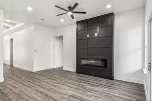 2504 Vaughn Blvd, Fort Worth, TX 76105 - Photo 10