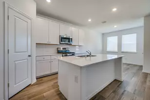 4016 Kaufman Ct, Little Elm, TX 75068 - Photo 8