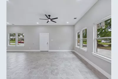 948 Marion Avenue, Fort Worth, TX 76104 - Photo 4