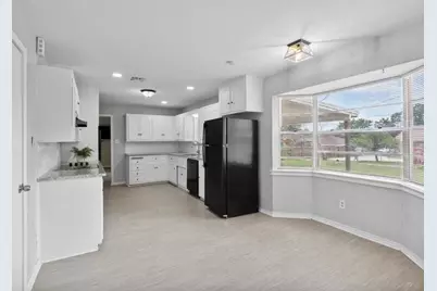 3709 Ashford Avenue, Fort Worth, TX 76133 - Photo 12