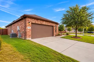 5100 Sugarcane Ln, Fort Worth, TX 76179 - Photo 2