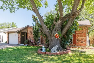 226 Springbranch Drive, Garland, TX 75043 - Photo 2
