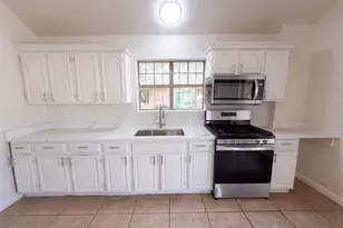 1322 E Waco Ave, Dallas, TX 75216 - Photo 6