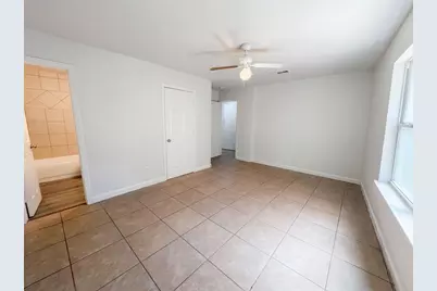 1322 E Waco Avenue, Dallas, TX 75216 - Photo 4