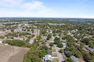 1729 W Doyle St, Granbury, TX 76048 - Photo 40