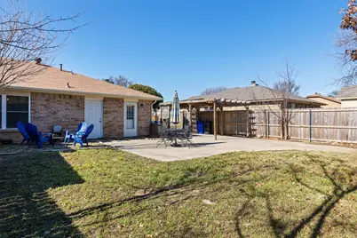 2918 Clover Lane, Euless, TX 76039 - Photo 16