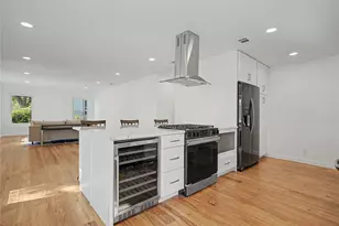 103 S Plymouth Rd, Dallas, TX 75211 - Photo 10
