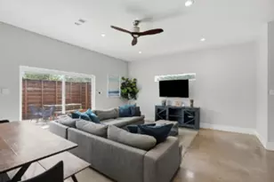 180 S Cisco St, Dallas, TX 75246 - Photo 6
