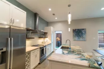 180 S Cisco Street, Dallas, TX 75246 - Photo 10