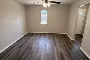 2510 S Fielder Rd, Arlington, TX 76015 - Photo 6