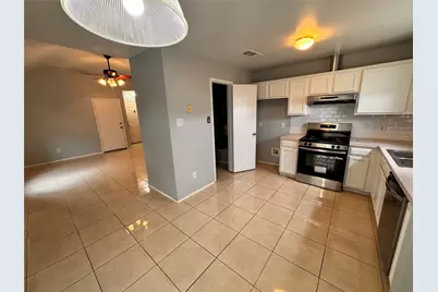 4470 Falls Drive, Dallas, TX 75211 - Photo 8