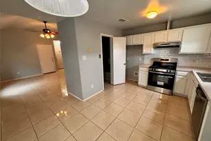 4470 Falls Dr, Dallas, TX 75211 - Photo 8