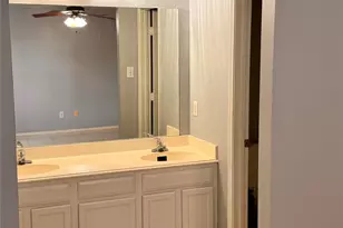 4470 Falls Dr, Dallas, TX 75211 - Photo 16