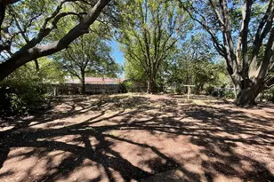 1517 Vanderbilt Dr, Arlington, TX 76014 - Photo 10