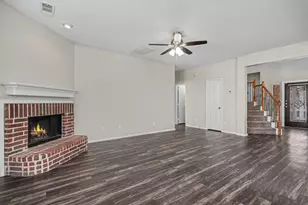 636 Tradewind Dr, Fort Worth, TX 76131 - Photo 4